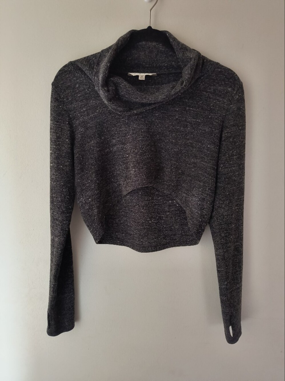 Cabi Grey Cropped Long sleeve Cowl neck Shirt Small